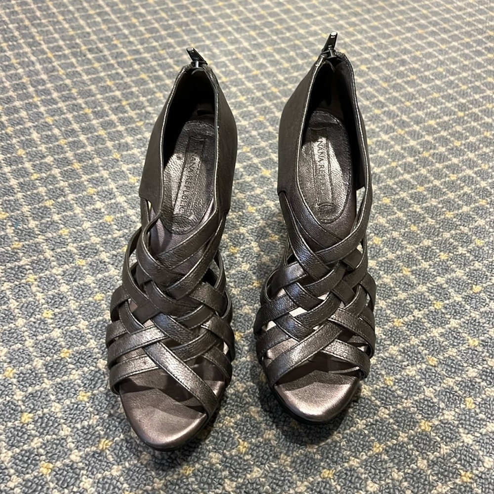 Banana Republic shoes